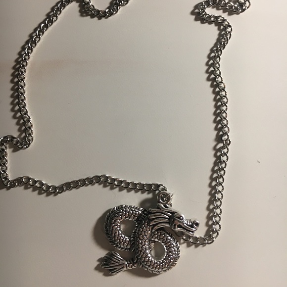 dragon necklace - Picture 3 of 3